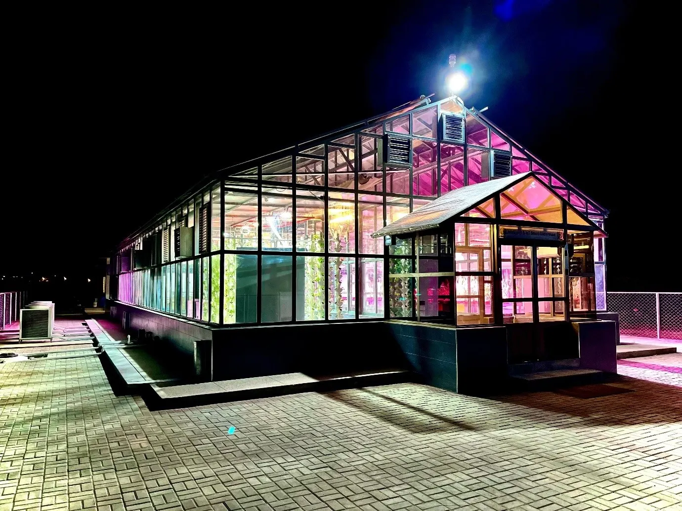 Intelligent Speed Breeding Glasshouse